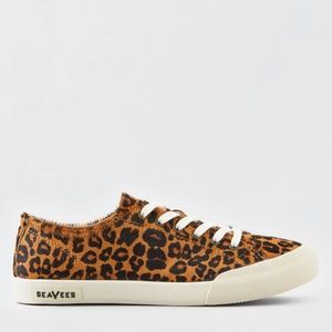 SeaVees Women's Monterey Mulholland Cowhide Leopard Print Sneaker 28400 Size 9